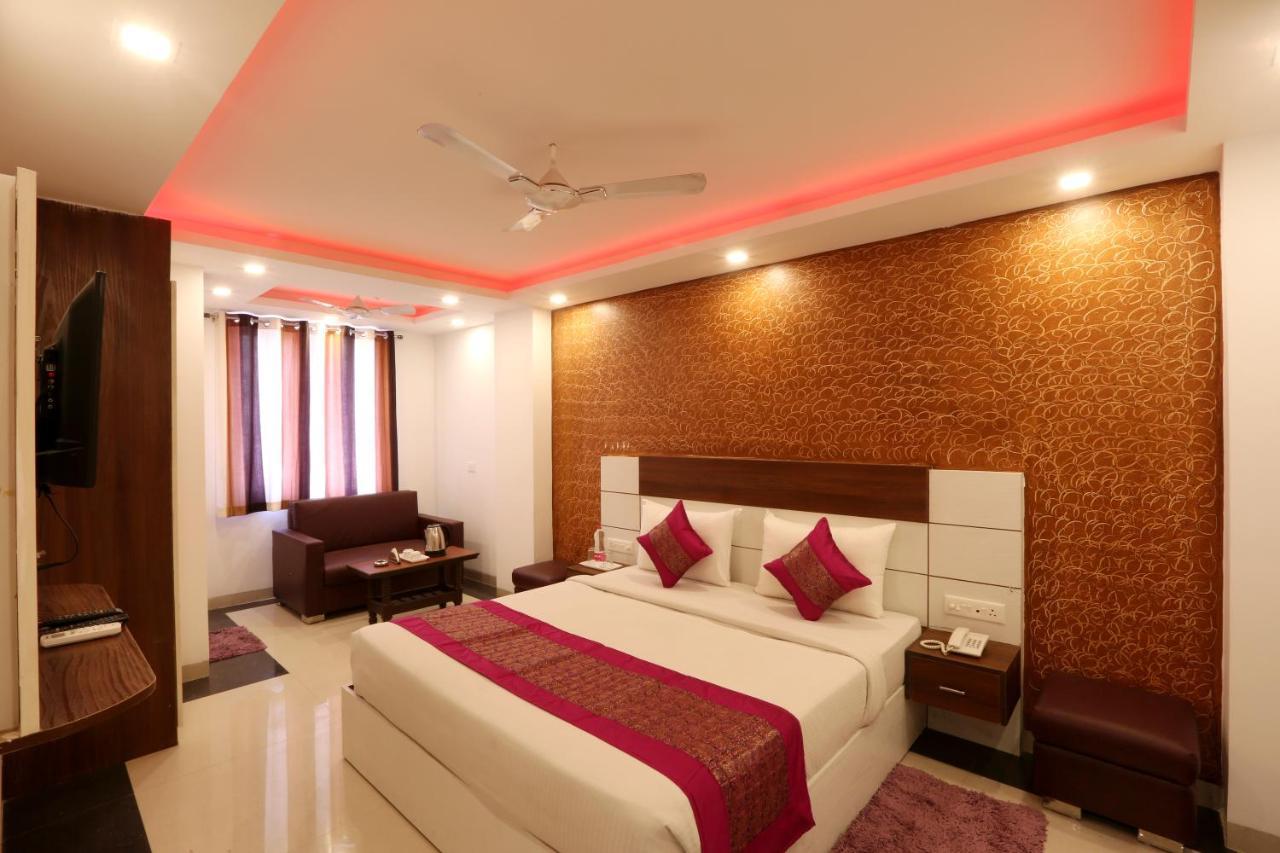 Hotel Westend Grand Neu-Delhi Exterior foto
