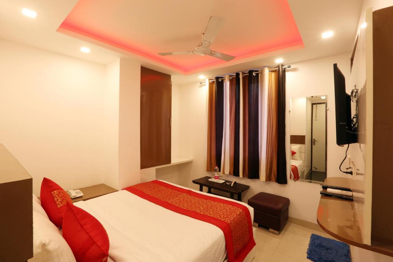 Hotel Westend Grand Neu-Delhi Exterior foto