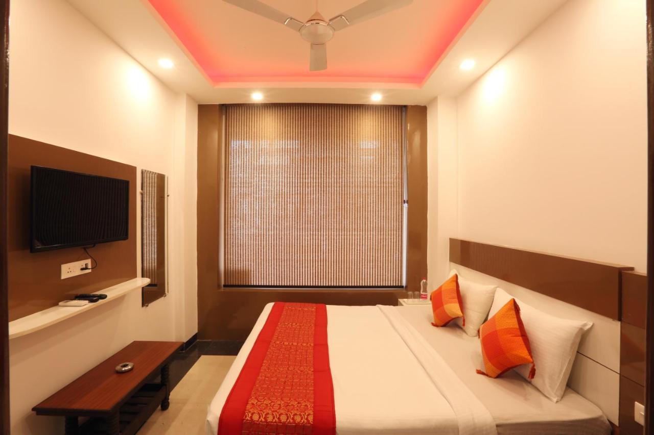 Hotel Westend Grand Neu-Delhi Exterior foto