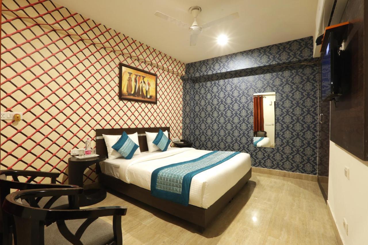 Hotel Westend Grand Neu-Delhi Exterior foto