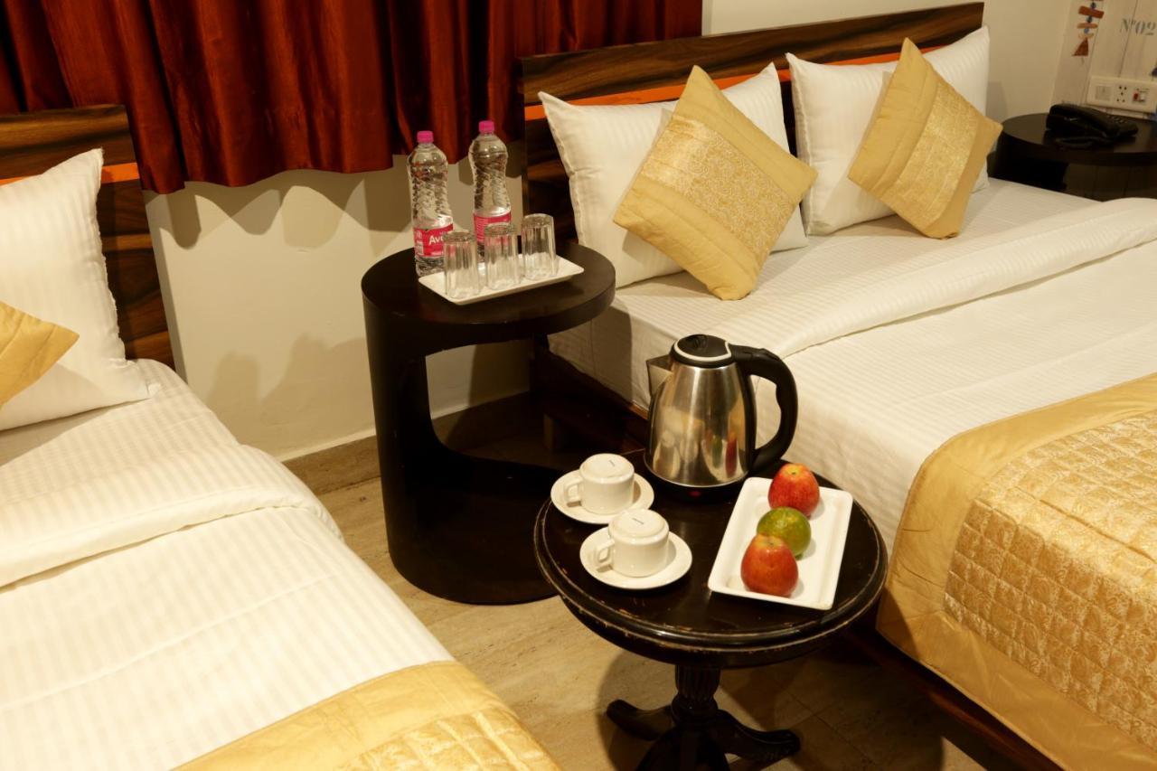 Hotel Westend Grand Neu-Delhi Exterior foto