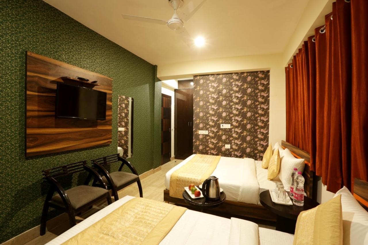 Hotel Westend Grand Neu-Delhi Exterior foto