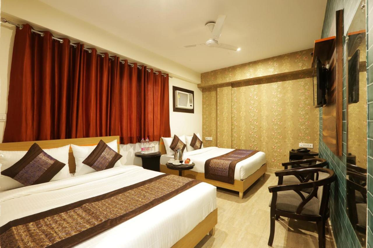 Hotel Westend Grand Neu-Delhi Exterior foto